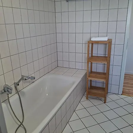 아파트 Schoene Mit Balkon 슈톡카흐