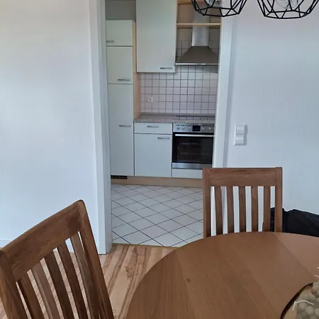 Schoene Mit Balkon شتوكاخ