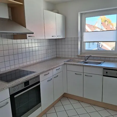 Schoene Mit Balkon شقة شتوكاخ