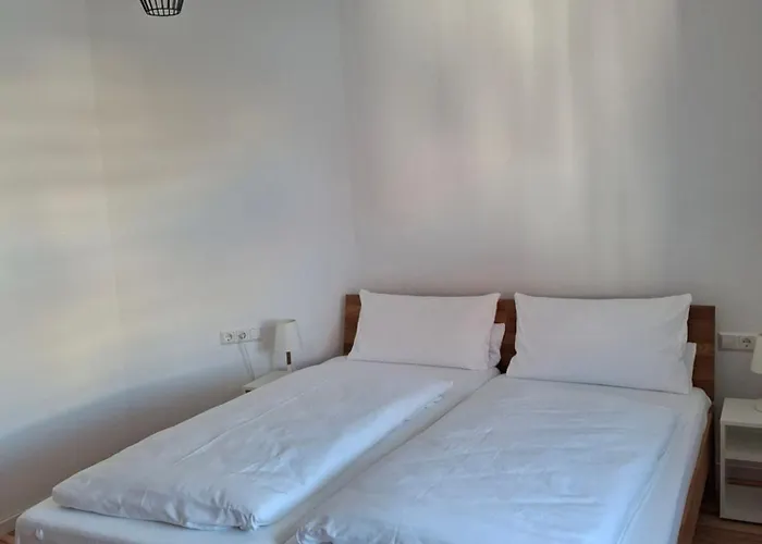 Appartement Schoene Mit Balkon