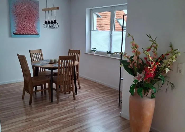 Schoene Mit Balkon *