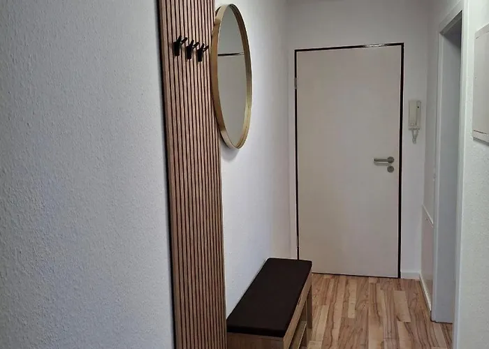 Schoene Mit Balkon Appartement *